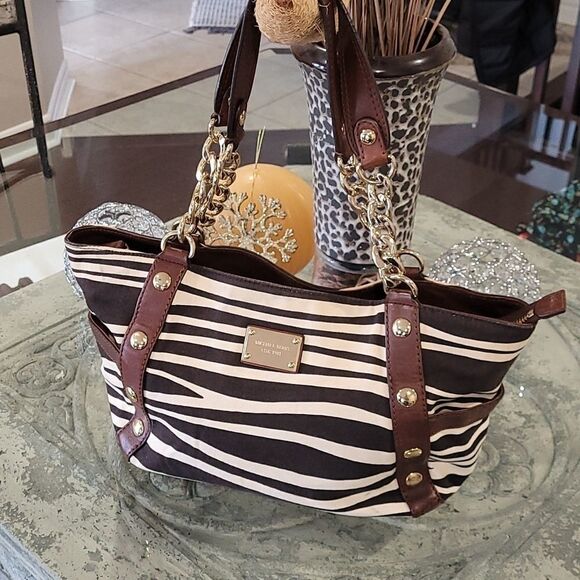 MICHAEL Kors Animal Print Shoulder Bag - Picture 1 of 13